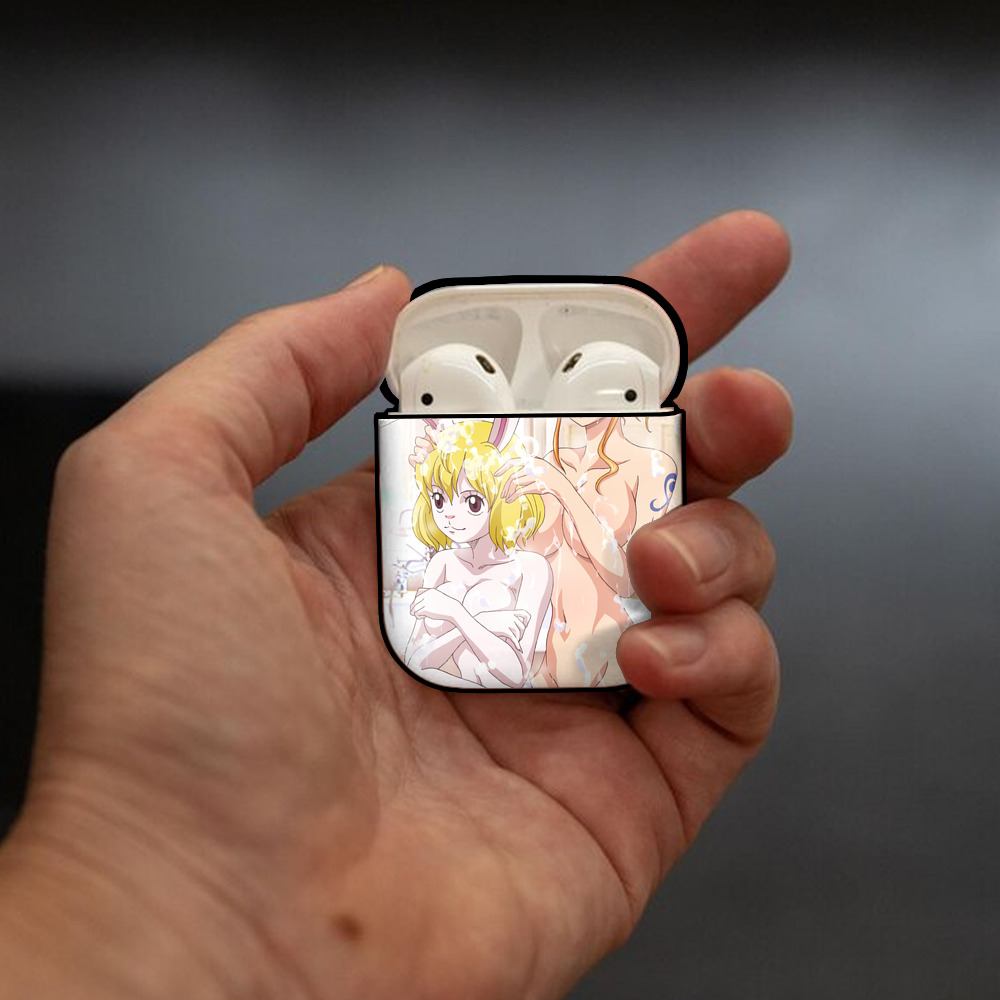 ワンピース ONE PIECE AirPods 第2世代保護ケース ハードシェル ブラック 耐衝撃・防指紋・カラビナ付き