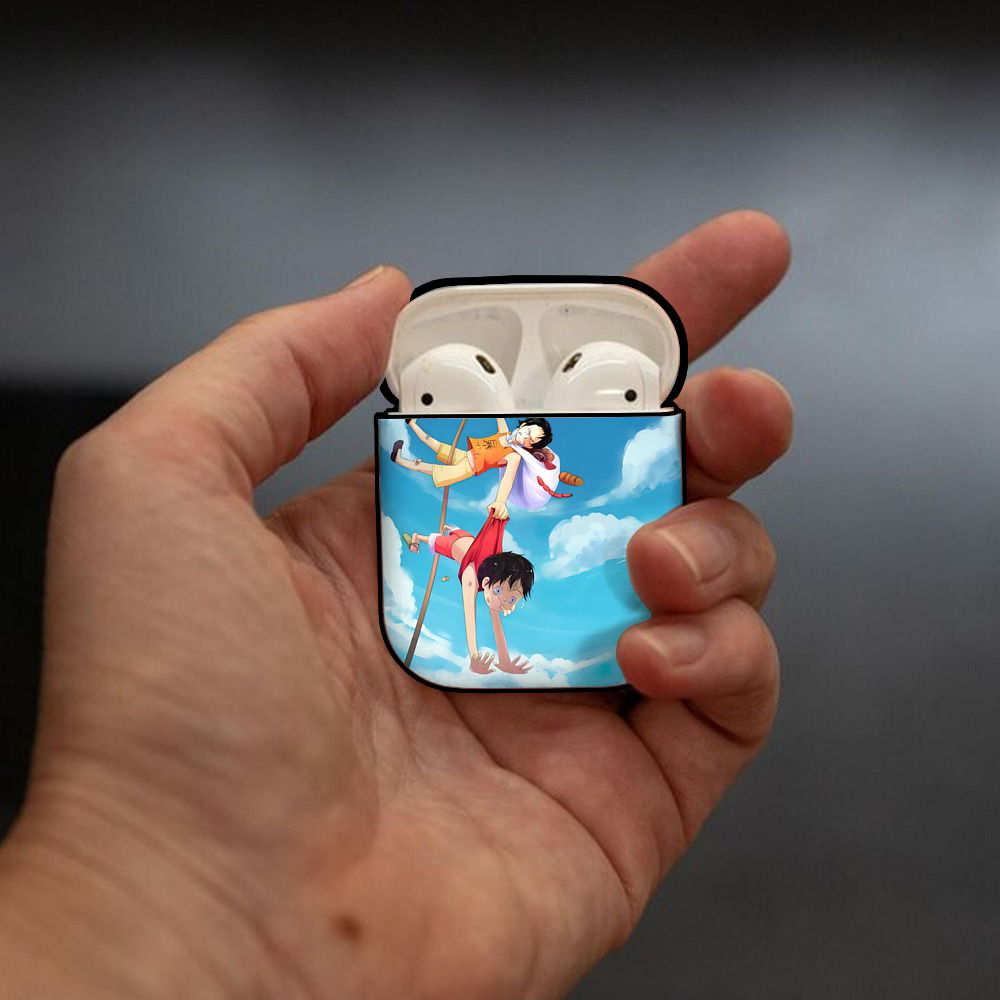 ワンピース ONE PIECE AirPods 第2世代保護ケース ハードシェル ブラック 耐衝撃・防指紋・カラビナ付き