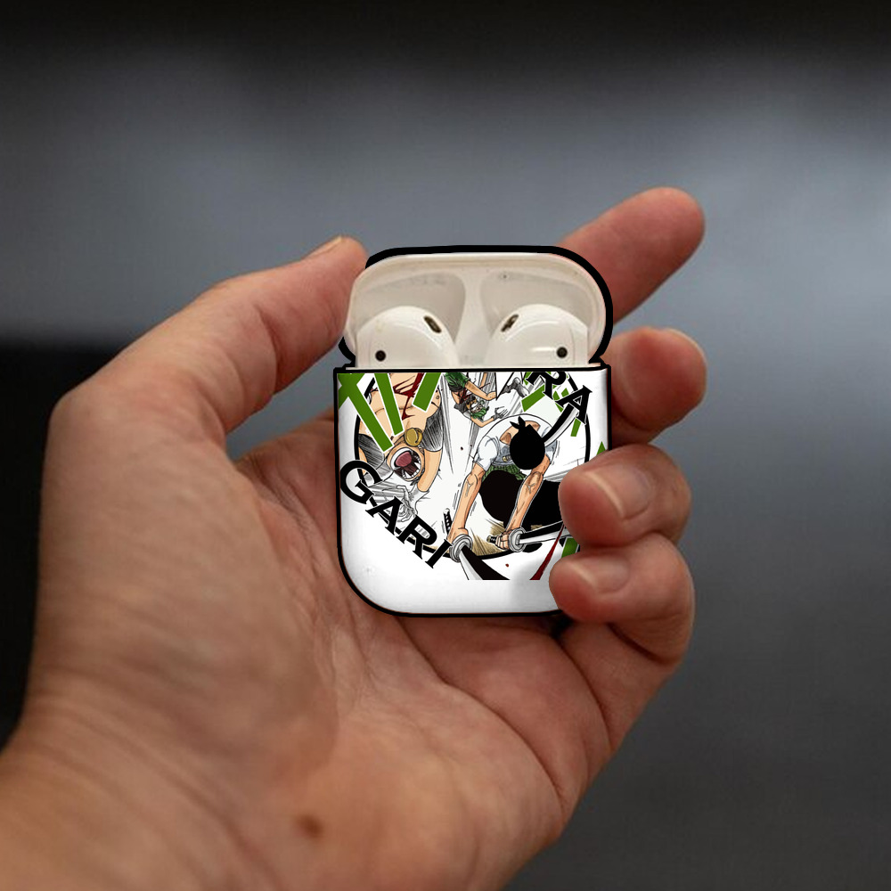 ワンピース ロロノア・ゾロ ONE PIECE Roronoa Zoro AirPods 第2世代保護ケース ハードシェル ブラック 耐衝撃・防指紋・カラビナ付き