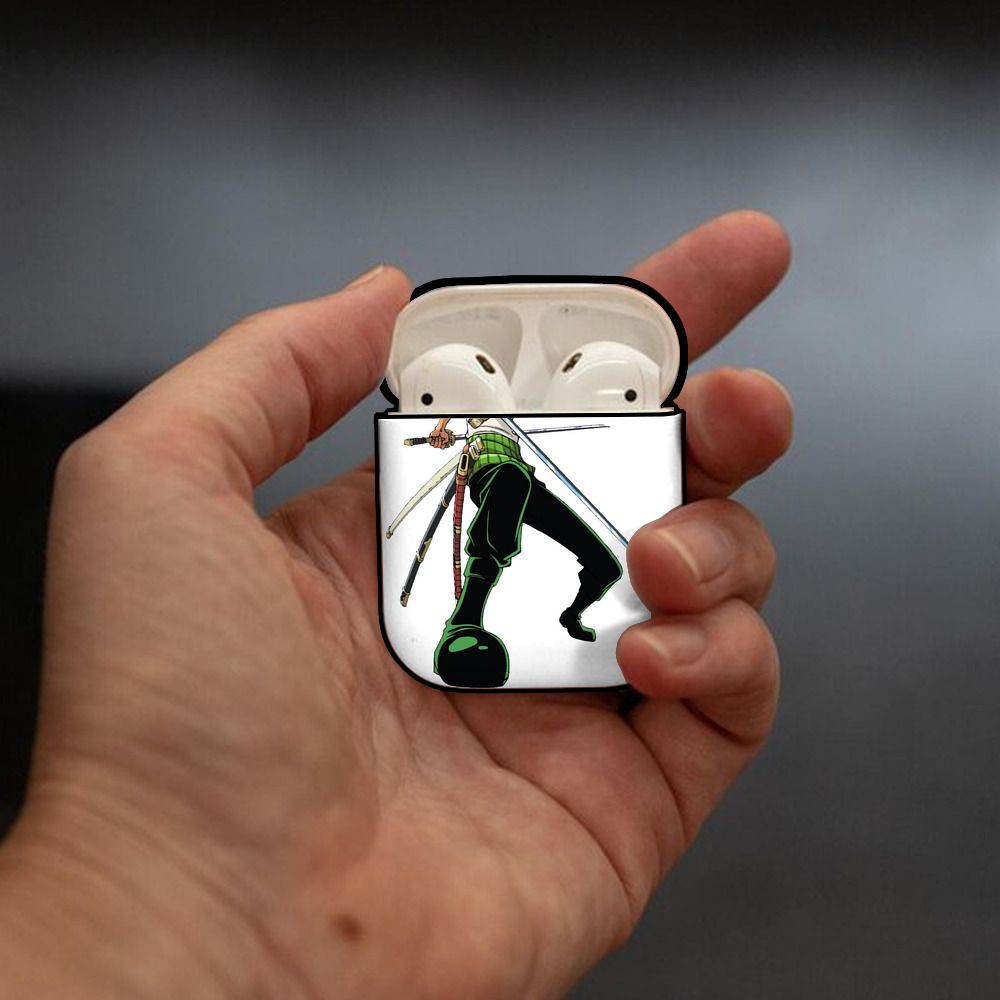 ワンピース ロロノア・ゾロ ONE PIECE Roronoa Zoro AirPods 第2世代保護ケース ハードシェル ブラック 耐衝撃・防指紋・カラビナ付き