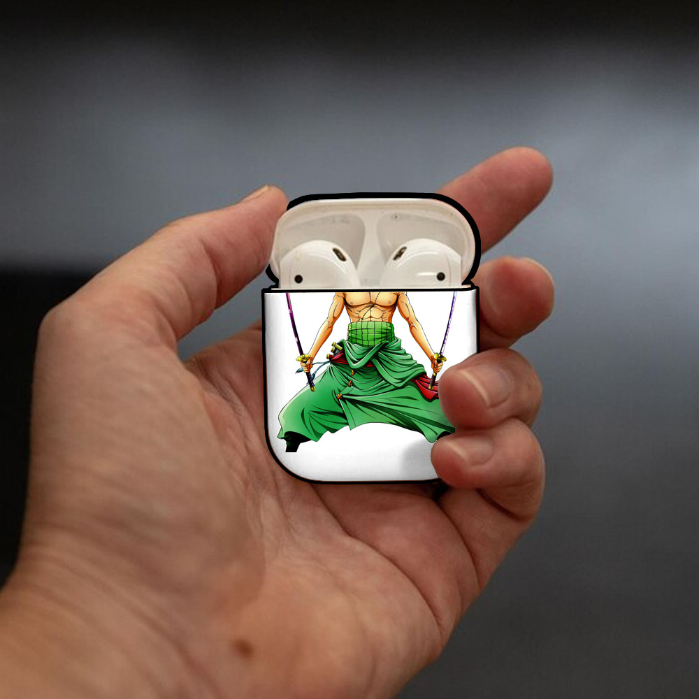 ワンピース ロロノア・ゾロ ONE PIECE Roronoa Zoro AirPods 第2世代保護ケース ハードシェル ブラック 耐衝撃・防指紋・カラビナ付き