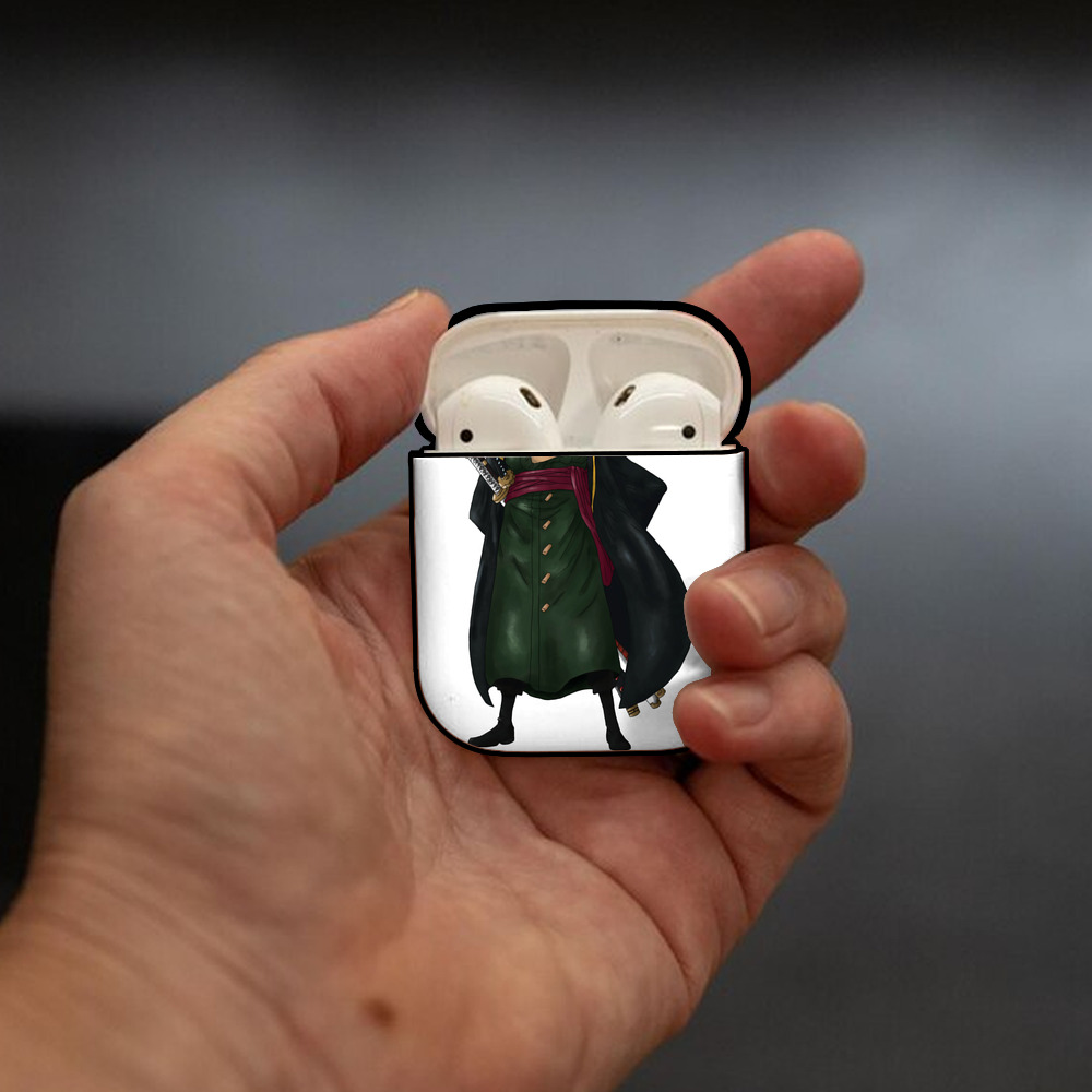 ワンピース ロロノア・ゾロ ONE PIECE Roronoa Zoro AirPods 第2世代保護ケース ハードシェル ブラック 耐衝撃・防指紋・カラビナ付き
