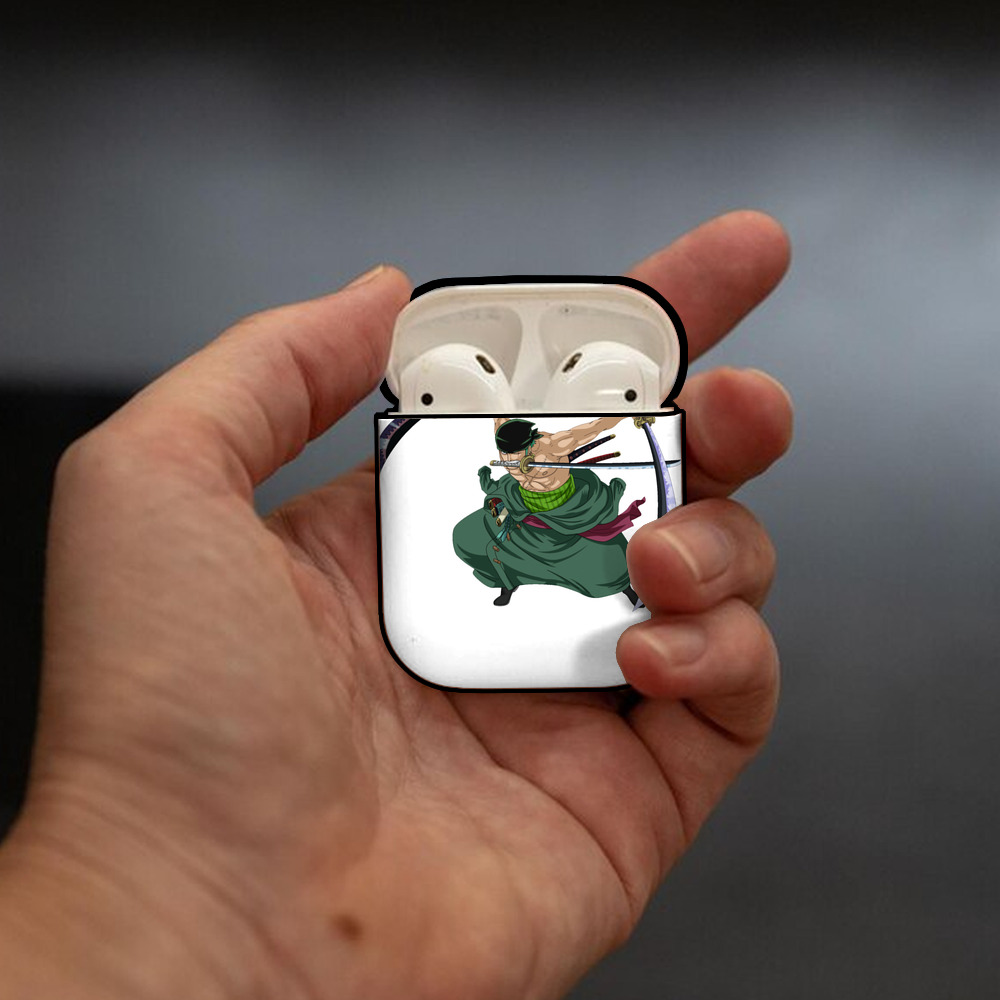 ワンピース ロロノア・ゾロ ONE PIECE Roronoa Zoro AirPods 第2世代保護ケース ハードシェル ブラック 耐衝撃・防指紋・カラビナ付き