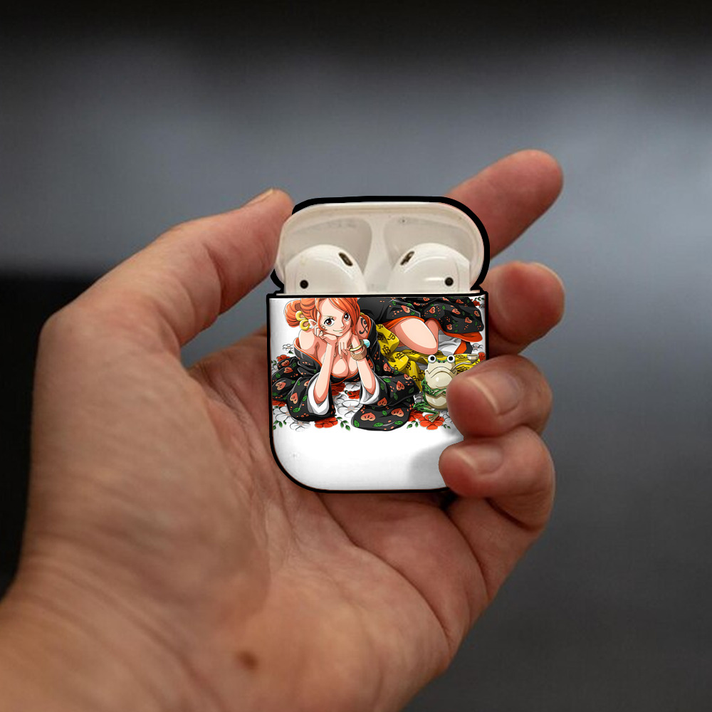 ワンピース ナミ ONE PIECE Nami AirPods 第2世代保護ケース ハードシェル ブラック 耐衝撃・防指紋・カラビナ付き